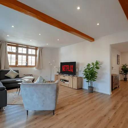 Design-fachwerk-suite - Balkon-parkplatz-therme * Sinsheim