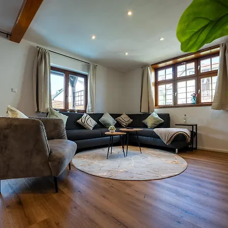 Design-fachwerk-suite - Balkon-parkplatz-therme