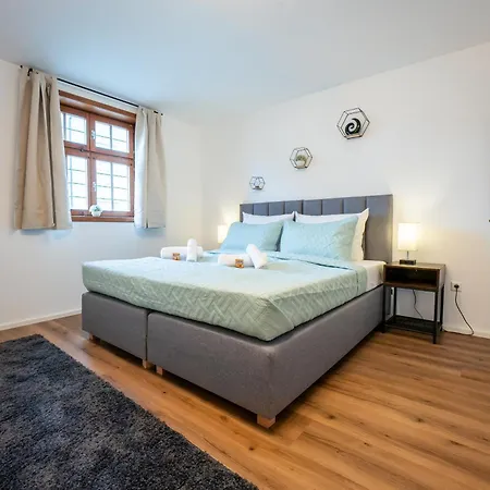 Design-fachwerk-suite - Balkon-parkplatz-therme 公寓 辛斯海姆