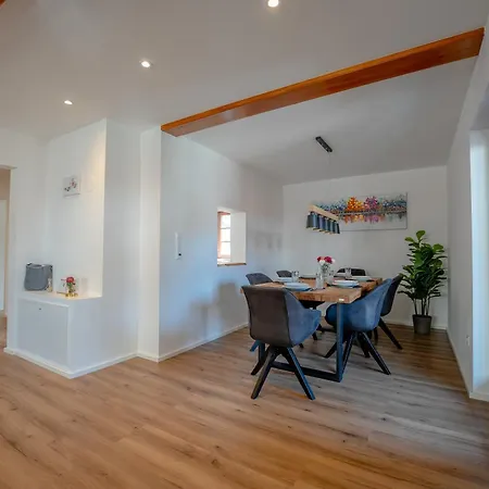 Schlossberg Residences - Fachwerk Design-apartment *