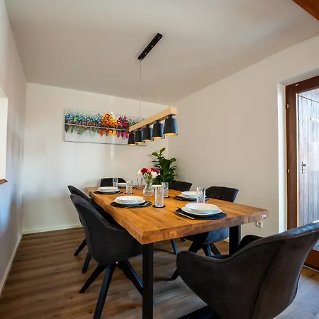 Design-fachwerk-suite - Balkon-parkplatz-therme Appartamento